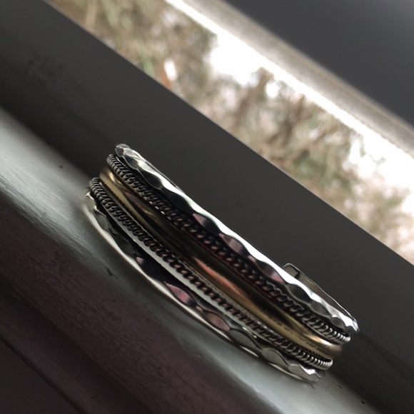 Silver and gold bracelet - Picture 3 of 3